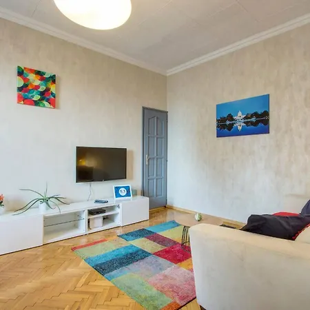 Little Americas Washington Tower *